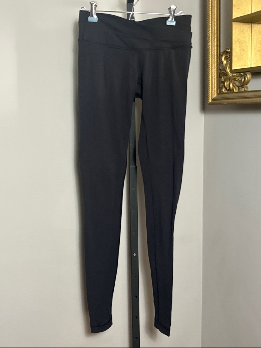 Lululemon Size 4 Black High Waist Leggings
